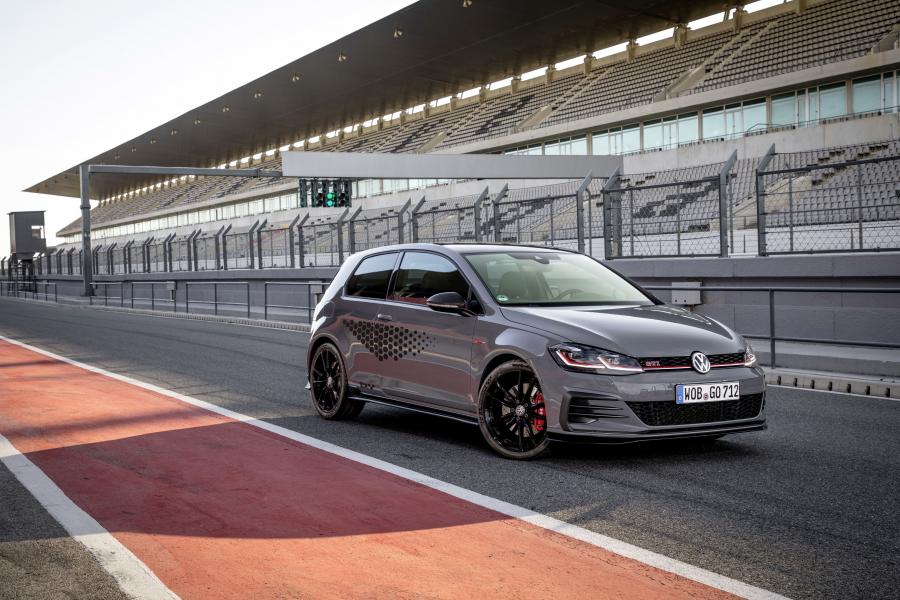  Volkswagen Golf GTI TCR 3-Door (Typ 5G) 2019 года  (WW) (фото 97 из 107)